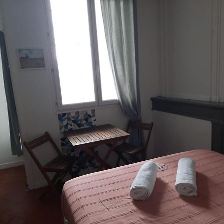 Etape Gimontoise 32 "Chambre Tout Confort" Exteriör bild